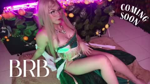 Snapshot of kitty_malach chatting on 12.02.25 Kitty online show from 12.02.25