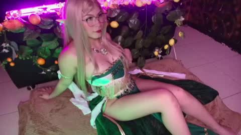 Snapshot of kitty_malach chatting on 04.13.26 Kitty online show from 04.13.26