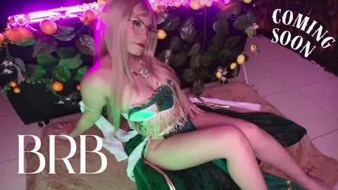 Snapshot of kitty_malach chatting on 04.15.26 Kitty online show from 04.15.26