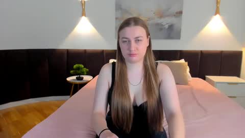 Snapshot of kitty_murmur chatting on 12.01.25 kitty_murmur online show from 12.01.25