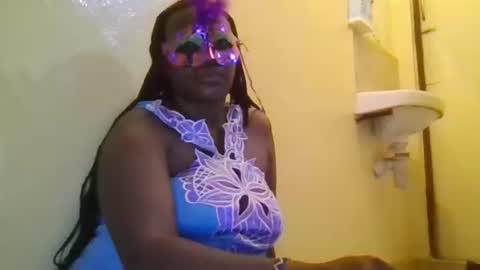 Snapshot of kitty_super chatting on 10.07.25 kitty_super online show from 10.07.25