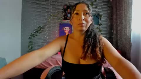 violet online show from 11.14.25