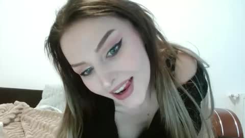 Kitty online show from 04.15.26