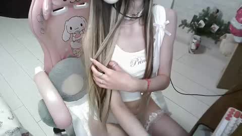 Snapshot of kittybounty chatting on 02.15.25 KittyBounty online show from 02.15.25