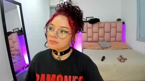 Jenn online show from 01.11.25