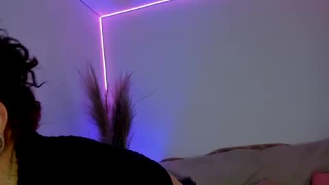 Jenn online show from 01.14.25