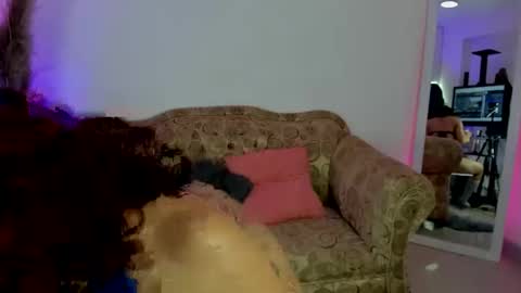 Jenn online show from 02.05.25