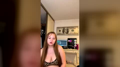 Snapshot of kittygiz chatting on 07.05.26 kittygiz online show from 07.05.26