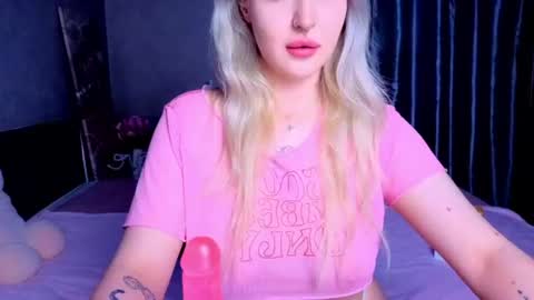 Snapshot of kittykendall chatting on 07.05.26 kittykendall online show from 07.05.26