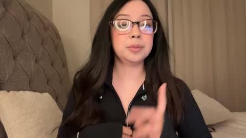 mia online show from 01.08.25