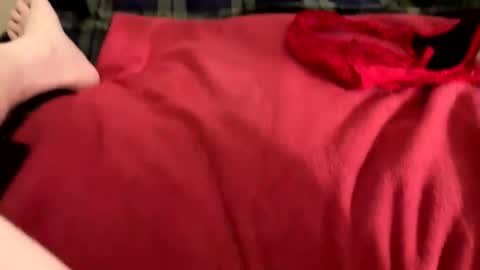 kittyneedsherdaddy online show from 12.15.25