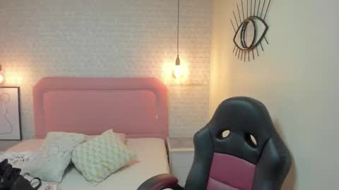 Snapshot of kittytimberlake chatting on 02.26.26 K I T T Y online show from 02.26.26