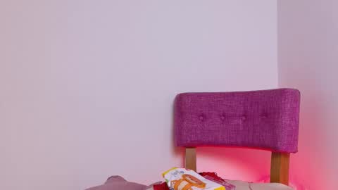 Kitty Hill online show from 11.03.25