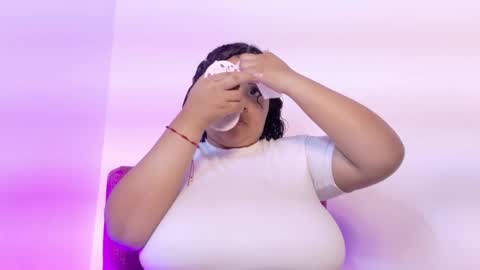 Kitty Hill online show from 01.15.26