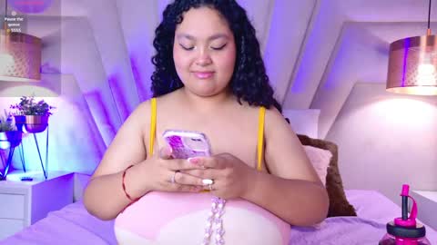 Kitty Hill online show from 04.03.26