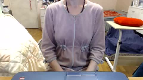 KiuminBerry online show from 11.08.25