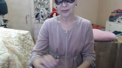 Snapshot of kiuminberry chatting on 06.27.26 KiuminBerry online show from 06.27.26