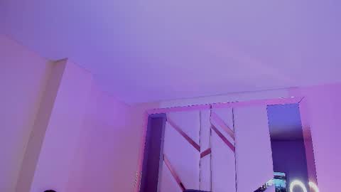 Kiwi online show from 11.24.25