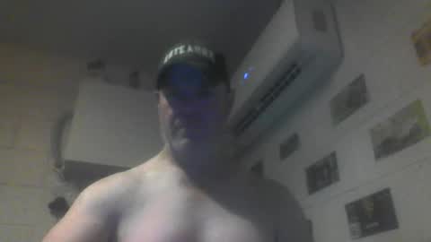 Snapshot of kiwiguy19773 chatting on 05.15.26 kiwiguy19773 online show from 05.15.26