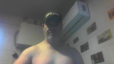 Snapshot of kiwiguy19773 chatting on 05.16.26 kiwiguy19773 online show from 05.16.26