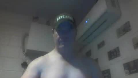 Snapshot of kiwiguy19773 chatting on 05.22.26 kiwiguy19773 online show from 05.22.26