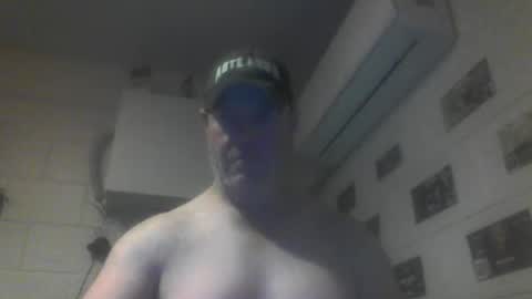 Snapshot of kiwiguy19773 chatting on 05.26.26 kiwiguy19773 online show from 05.26.26