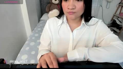 Snapshot of kixua chatting on 02.04.26 kixua online show from 02.04.26