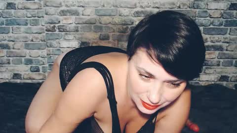 Snapshot of kkatrin_nasty chatting on 11.28.25 Katrin online show from 11.28.25