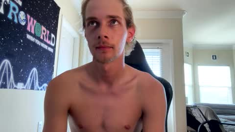 Snapshot of kkyle57 chatting on 10.03.25 kkyle57 online show from 10.03.25