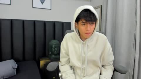 KLAUS online show from 02.22.25