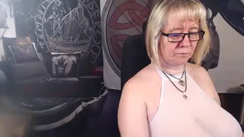 Michelle online show from 03.10.25