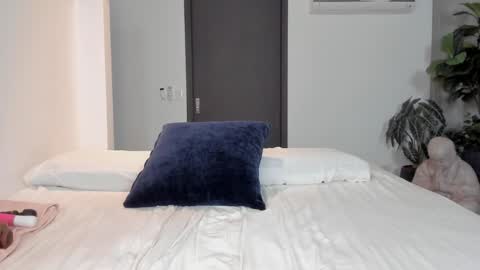 Christina online show from 12.04.24