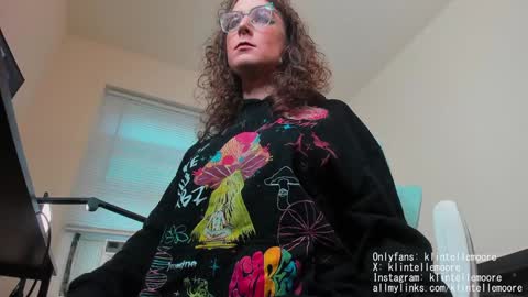 Klintelle Moore online show from 12.06.24