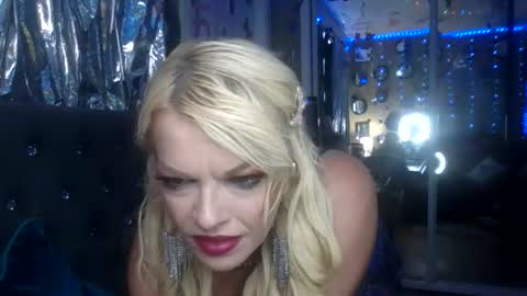 Snapshot of kloiecarter1 chatting on 07.01.26 Kloie Kitty online show from 07.01.26