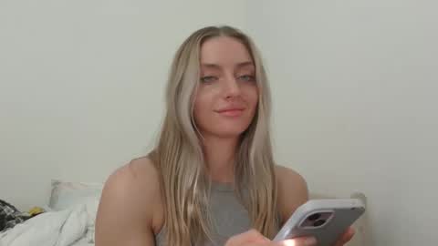 Snapshot of kmb25 chatting on 03.04.26 kmb25 online show from 03.04.26