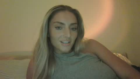 Snapshot of kmb25 chatting on 06.20.26 kmb25 online show from 06.20.26