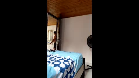 Snapshot of kn_horny chatting on 04.15.26 kn_horny online show from 04.15.26