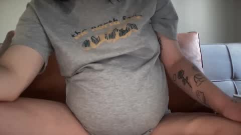 Snapshot of knextdoor chatting on 11.02.25 knextdoor online show from 11.02.25