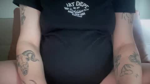 Snapshot of knextdoor chatting on 11.04.25 knextdoor online show from 11.04.25