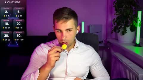 Sweet boy online show from 09.19.25