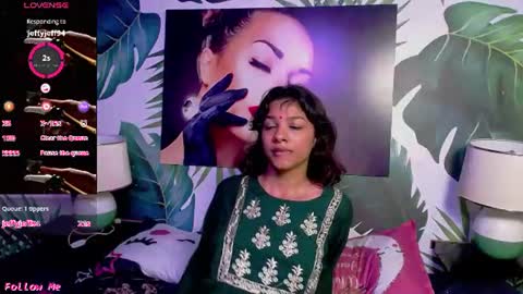 Snapshot of koel_zara_ chatting on 06.22.26 koel online show from 06.22.26