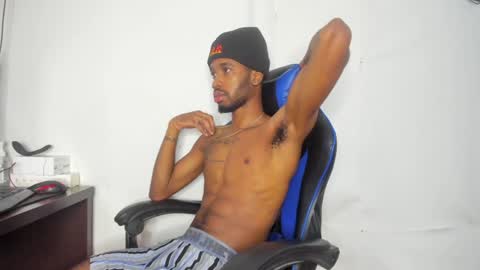 Snapshot of kofi_exotic_ chatting on 12.22.24 kofi online show from 12.22.24