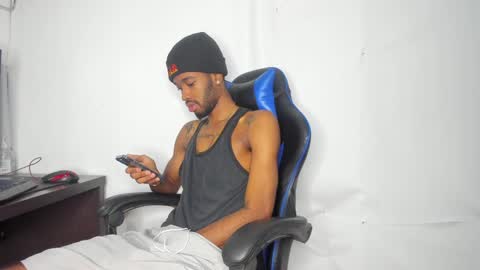 Snapshot of kofi_exotic_ chatting on 12.27.24 kofi online show from 12.27.24