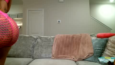 Snapshot of kokokwinn chatting on 02.05.25 Koko Kwinn online show from 02.05.25