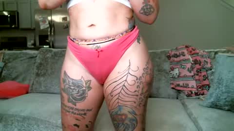 Snapshot of kokokwinn chatting on 03.01.25 Koko Kwinn online show from 03.01.25