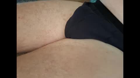 Snapshot of kombadx chatting on 10.03.25 RENT ME i am your Slave online show from 10.03.25