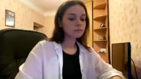 Snapshot of komerialimer chatting on 07.04.26 Eva online show from 07.04.26