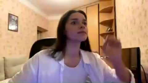 Snapshot of komerialimer chatting on 07.05.26 Eva online show from 07.05.26