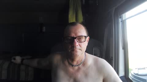 Snapshot of komputer123456789 chatting on 03.09.25 Bogdan online show from 03.09.25