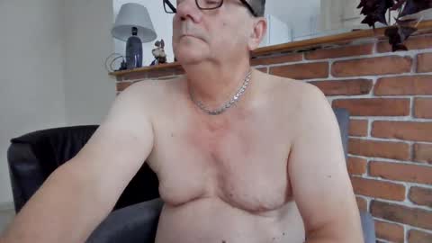 Snapshot of komputer123456789 chatting on 07.27.26 Bogdan online show from 07.27.26